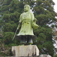 日本武尊像（増山城址公園）